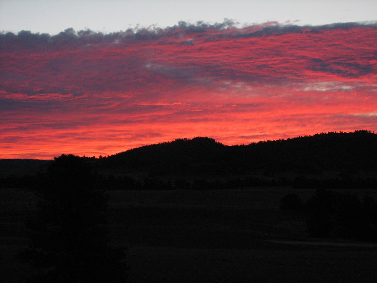 Sawin' Logs Inn Devils Tower 外观 照片